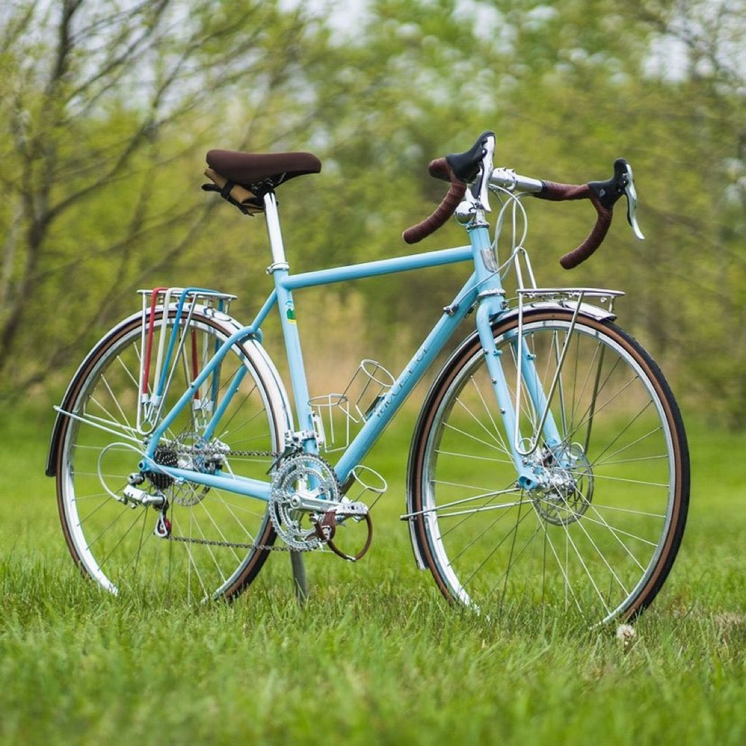 [VELOORANGEConstructeurFrontRack.jpg]